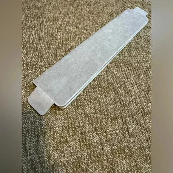 ⭐️ Authentic Apple Watch Hermes dust cover ⭐️ - Picture 7 of 7